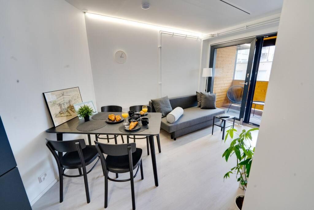 Appartement Location In Tampere! Modern Apartment, 2rooms, Kitchen And Balcony